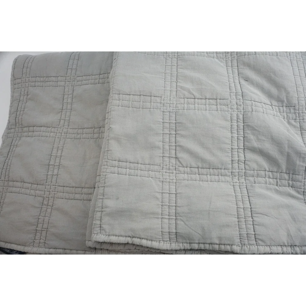 Brooks Brothers Quilt Queen Grey Square Stitched Polyester Excellent